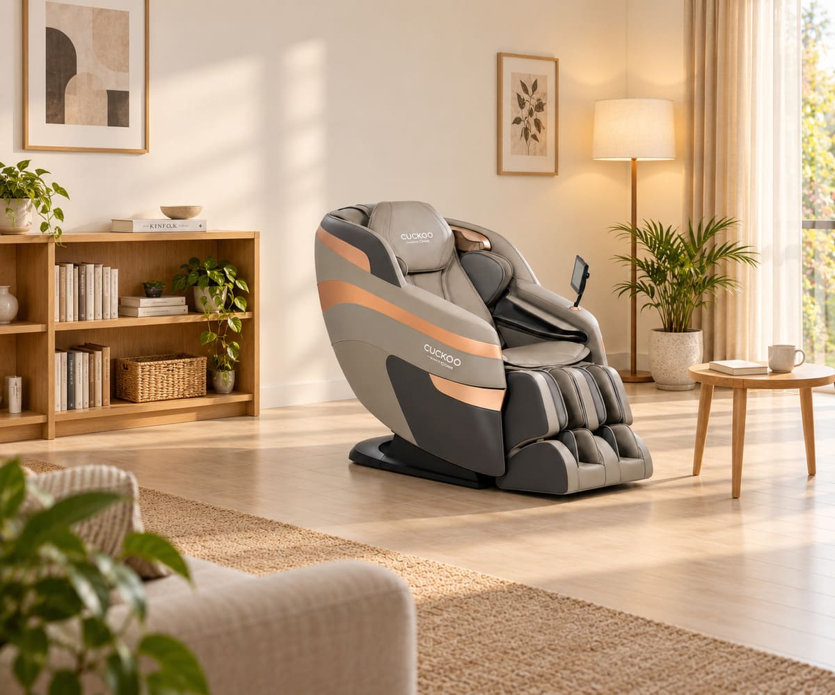 CUCKOO BESPOKE 2 Massage Chair di sudut rehat rumah