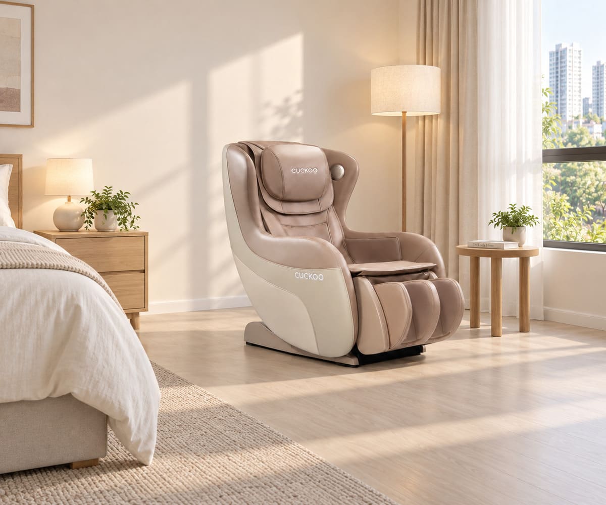 CUCKOO BESPOKE Massage Lounger di sudut bacaan